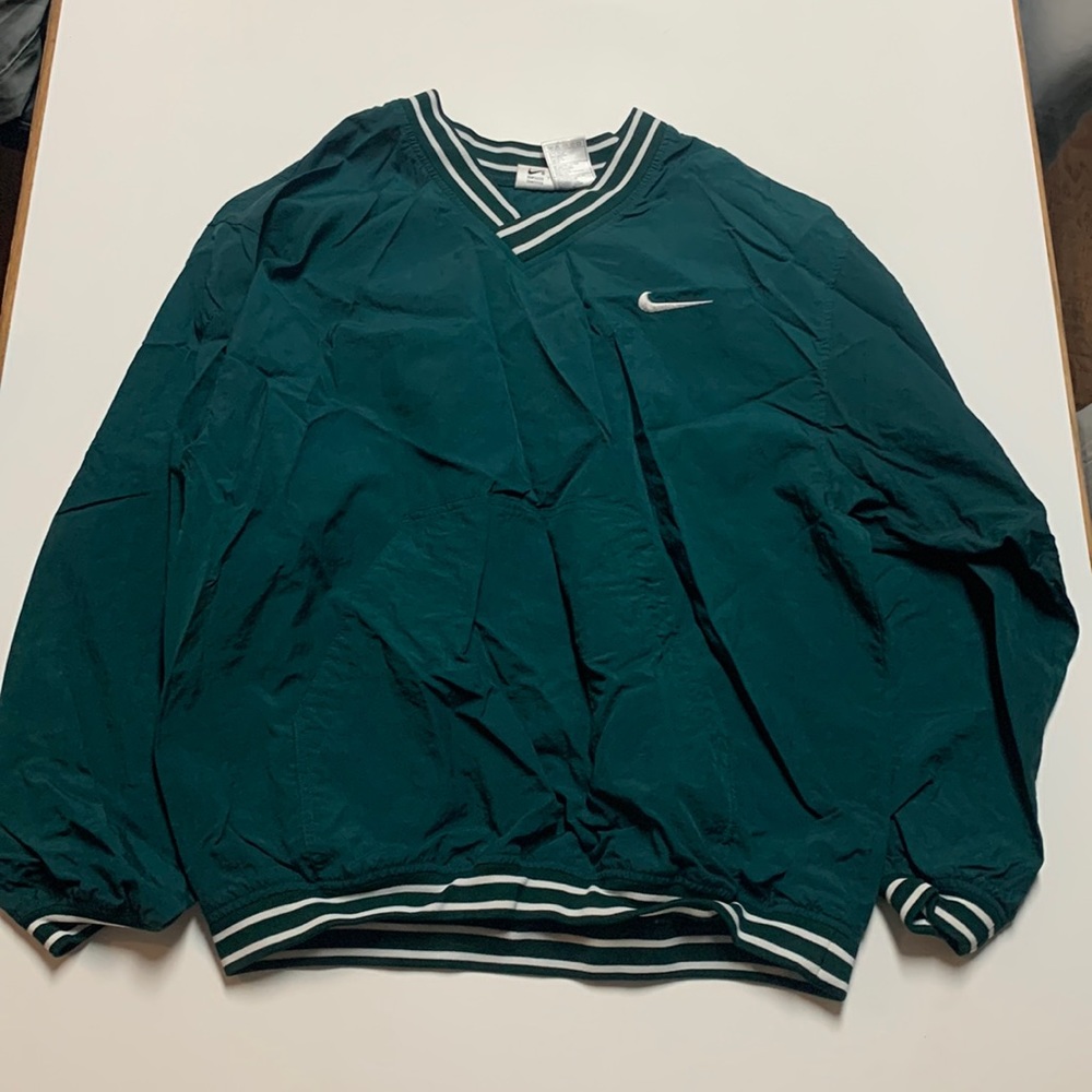 Vintage Nike Sleek pullover Windbreaker
